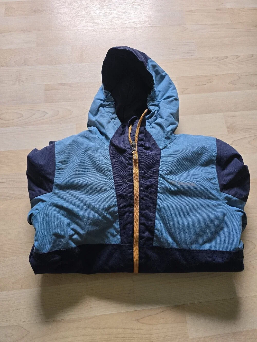 Columbia Valley Runner Jacket Size Medium (10/12)
